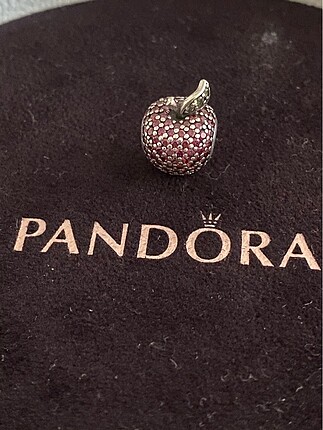 Pandora pave elma charm ve Şanslı kedi charm