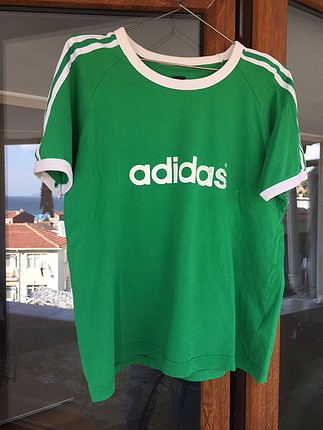 Adidas t-shirt