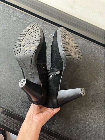 Süet ya da nubuk yarım bot çizme - Görsel 8