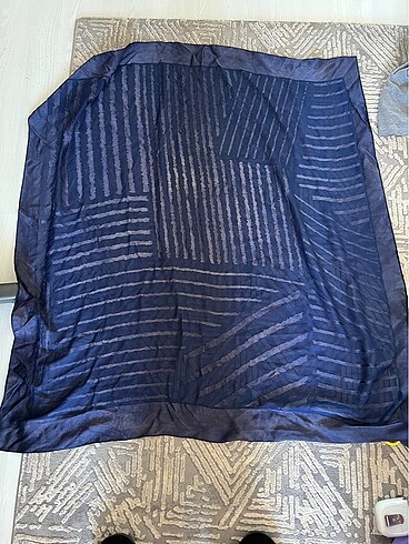 Lacivert Eşarp örtü - Görsel 3