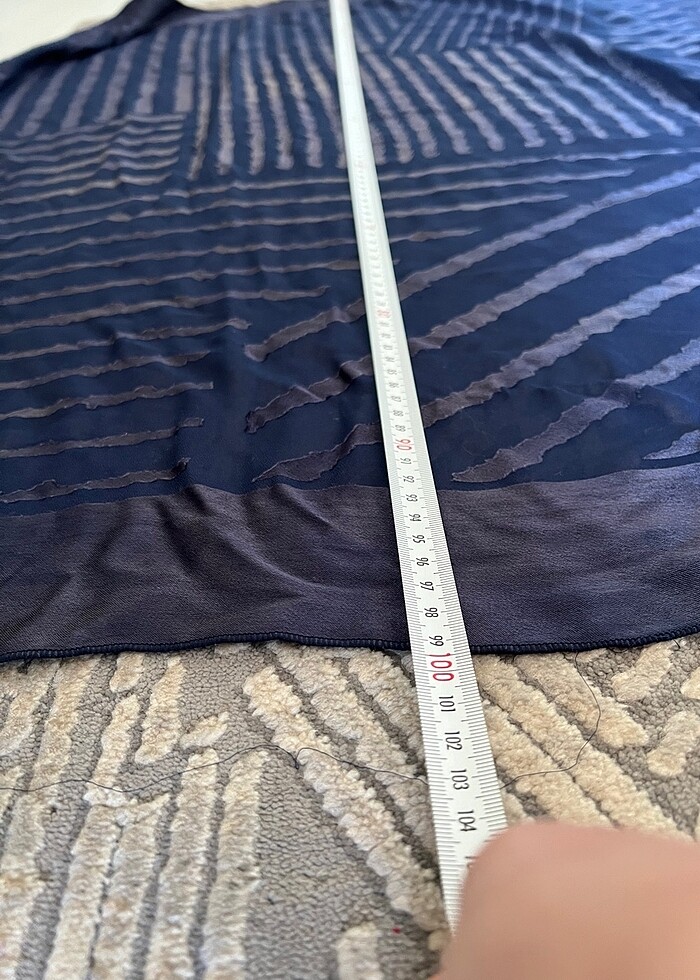 Lacivert Eşarp örtü - Görsel 4