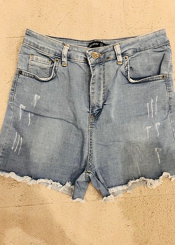 Gevşek Kesim Mini Denim Şort