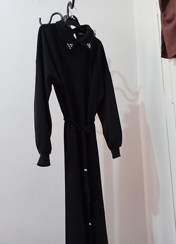 Siyah taşlı triko elbise