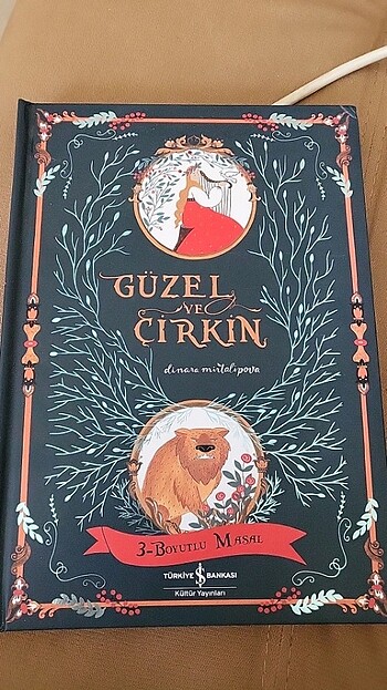 Güzel ve çirkin 3 boyutlu masal kitabı 