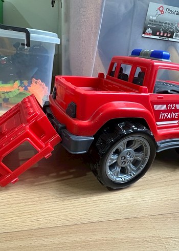Kırmızı İtfaiye Oyuncak Arabası 112 - Görsel 3