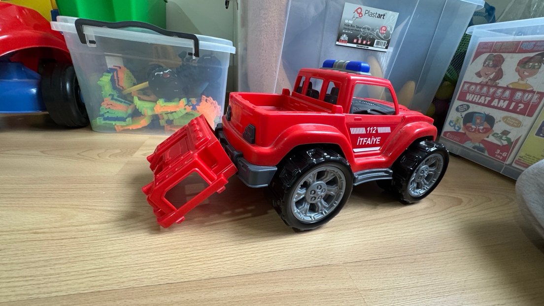 Kırmızı İtfaiye Oyuncak Arabası 112 - Görsel 3