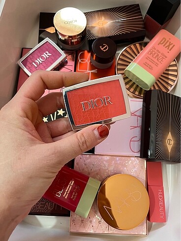 Dior backstage rosy glow allık