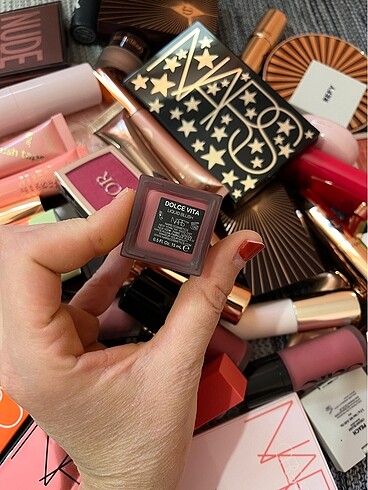  Beden Nars likit allık