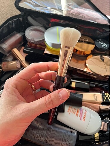 Diğer Charlotte tilbury makyaj fırçası