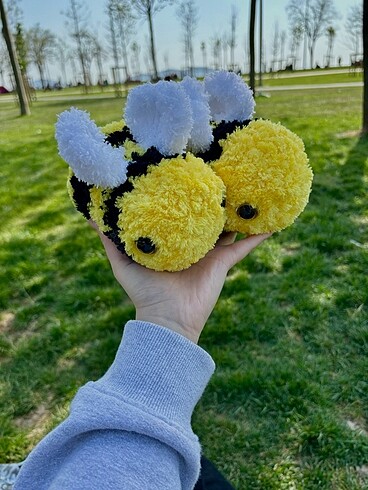 Diğer Amigurumi pofuduk arı peluş
