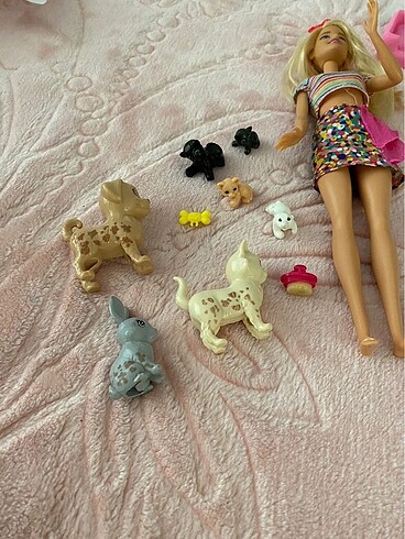  Beden Renk Barbie ve hayvanları