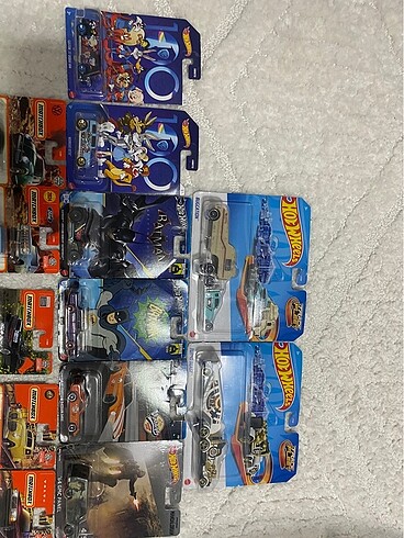 Beden Hot wheels ve Matchbox koleksiyonu bozdum satıyorum