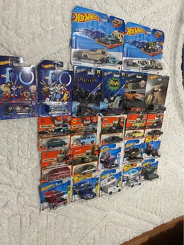 Hot wheels ve Matchbox koleksiyonu bozdum satıyorum