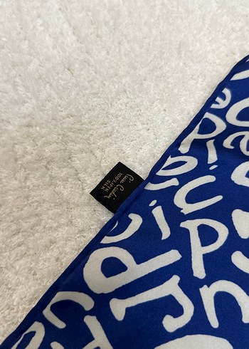 Beden Pierre cardin eşarp