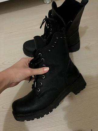 Siyah boot