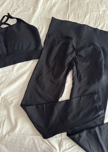 Siyah Büzgülü Kadın Tayt Takım - Görsel 3