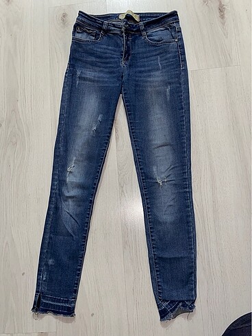 Mavi Jeans Yırtık likralı kot pantalon