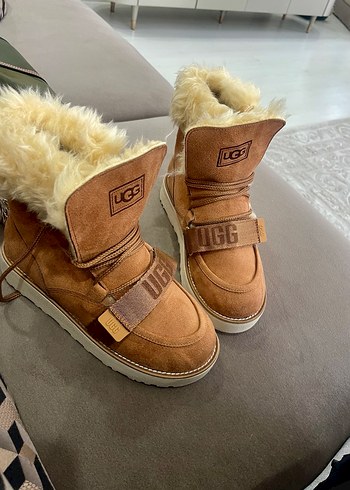 Bej Süet Tüylü Kadın Dolgu  Bot Ugg - Görsel 2