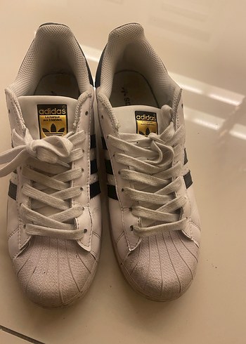 Beyaz Kadın Spor Ayakkabı - Rahat ve Şık - Görsel 3