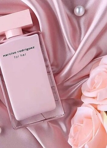 Narciso rodriguez bayan parfümü 