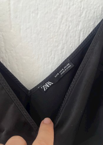 m Beden Siyah V-Yaka İnce Askılı Kadın Atlet