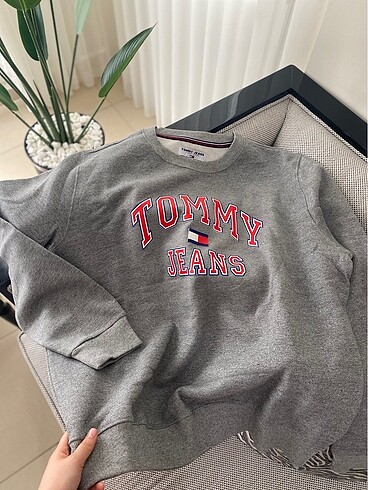 Tommy sweat