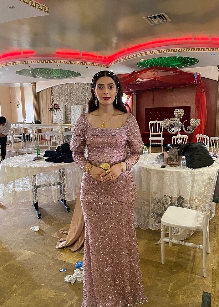 Pembe payetli abiye elbise - Görsel 3