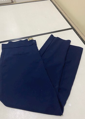 Kemer Detaylı Lacivert Kadın Kumaş Pantolon - Görsel 2