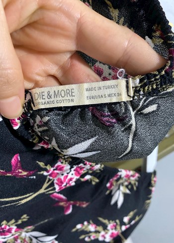 Çiçek Desenli Bohem Kısa Bluz - Görsel 4