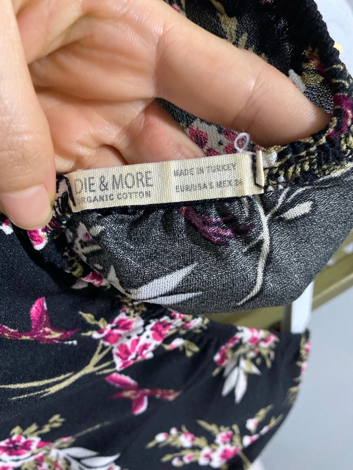 Çiçek Desenli Bohem Kısa Bluz - Görsel 4