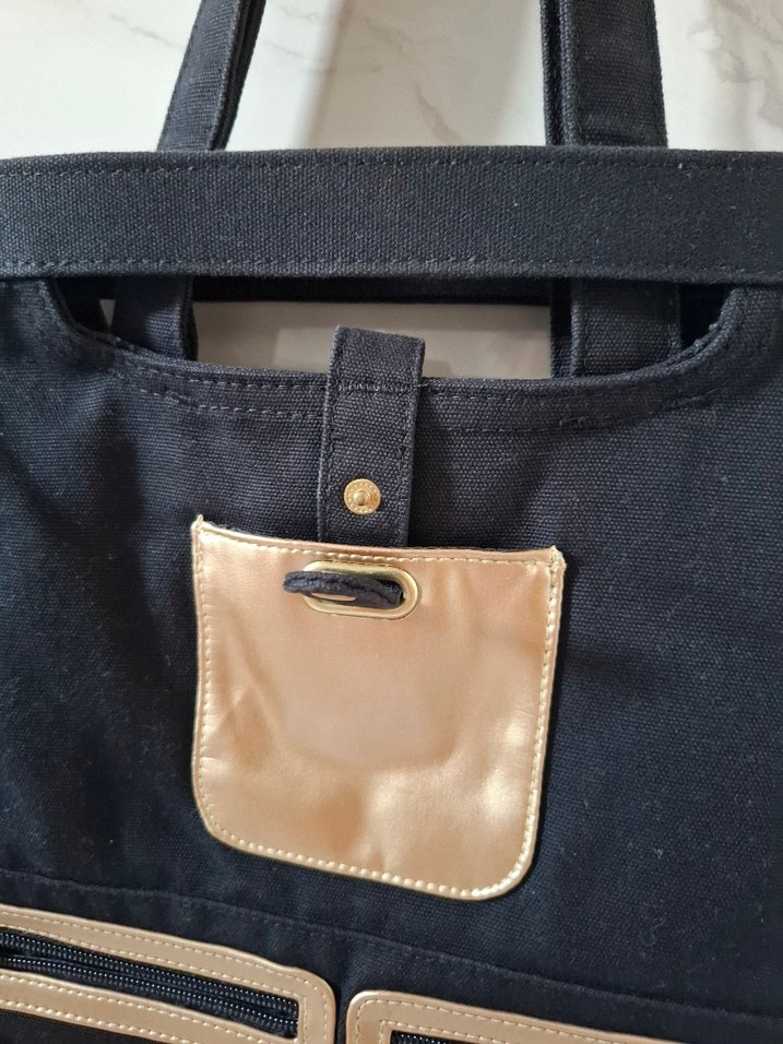 Altın Detaylı Fermuarlı Siyah Kol Çantası - Görsel 3