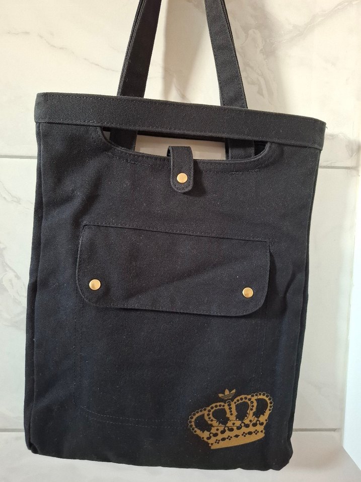 Altın Detaylı Fermuarlı Siyah Kol Çantası - Görsel 4