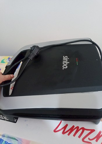 Beden Renk Siyah Elektrikli Tost Makinesi