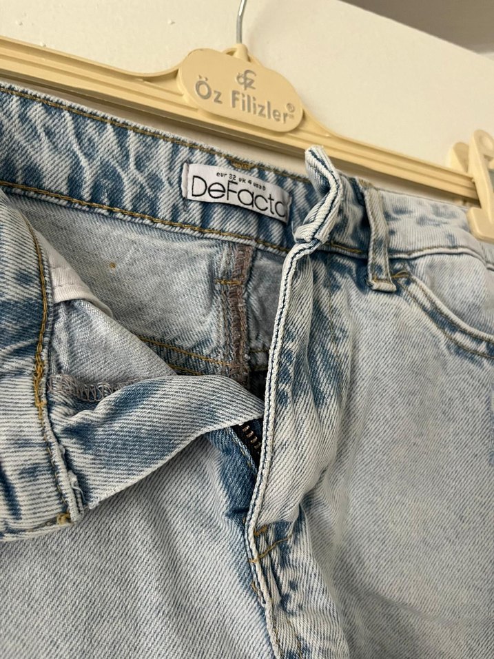 Kadın Mavi Bağcıklı Mini Denim Şort - Görsel 2