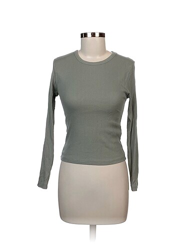 Stradivarius Bluz %70 İndirimli.