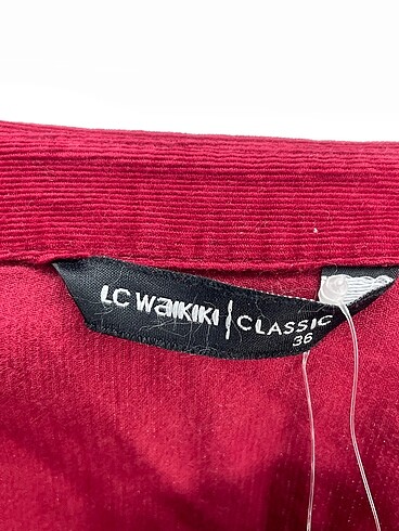 36 Beden kırmızı Renk LC Waikiki Gömlek %70 İndirimli.