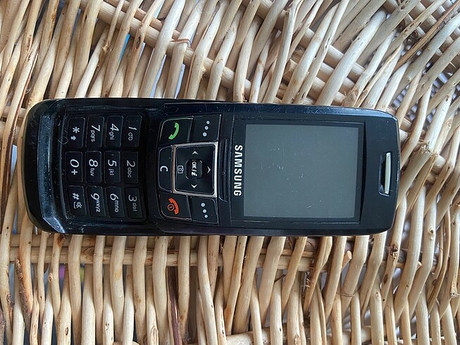 Samsung kızaklı tuşlu telefon