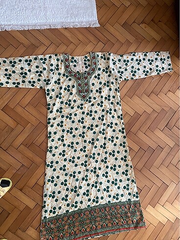 Hint elbisesi - Görsel 2