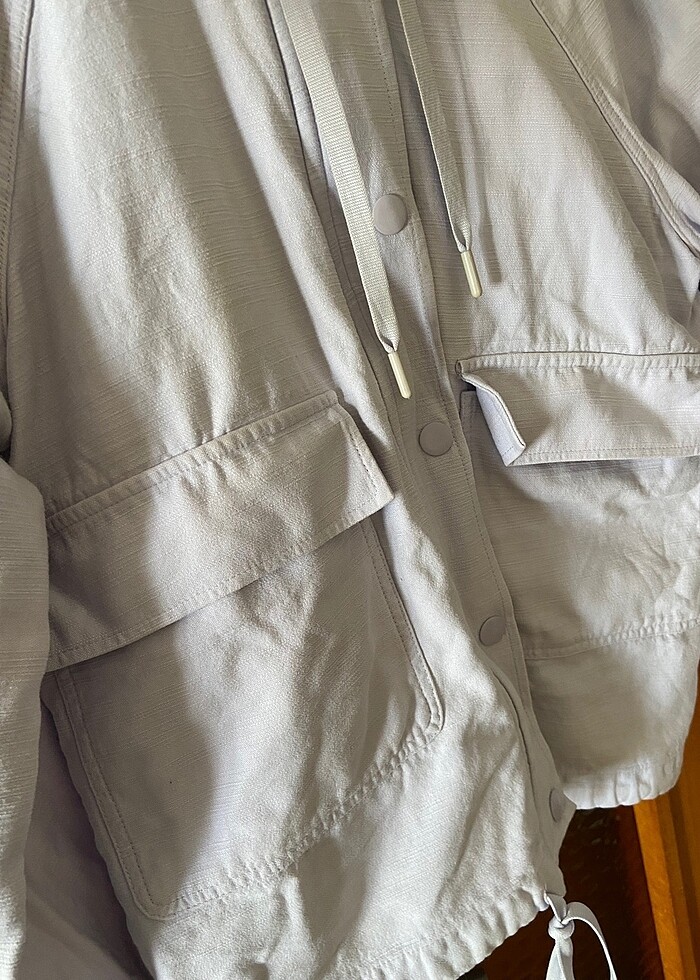 Mavi marka lila rengi kapişonlu kot ceket - Görsel 4