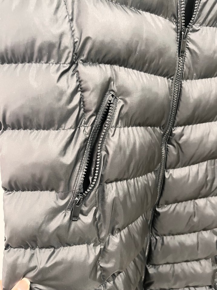 Siyah Kapüşonlu Kadın Şişme Yelek Mont - Görsel 4