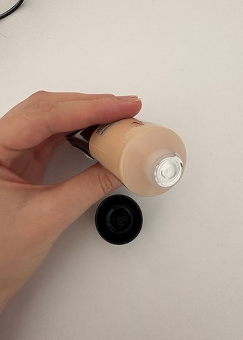 Maybelline Fit Me Matte + Poreless Fondöten 102 Fair Ivory - Görsel 5