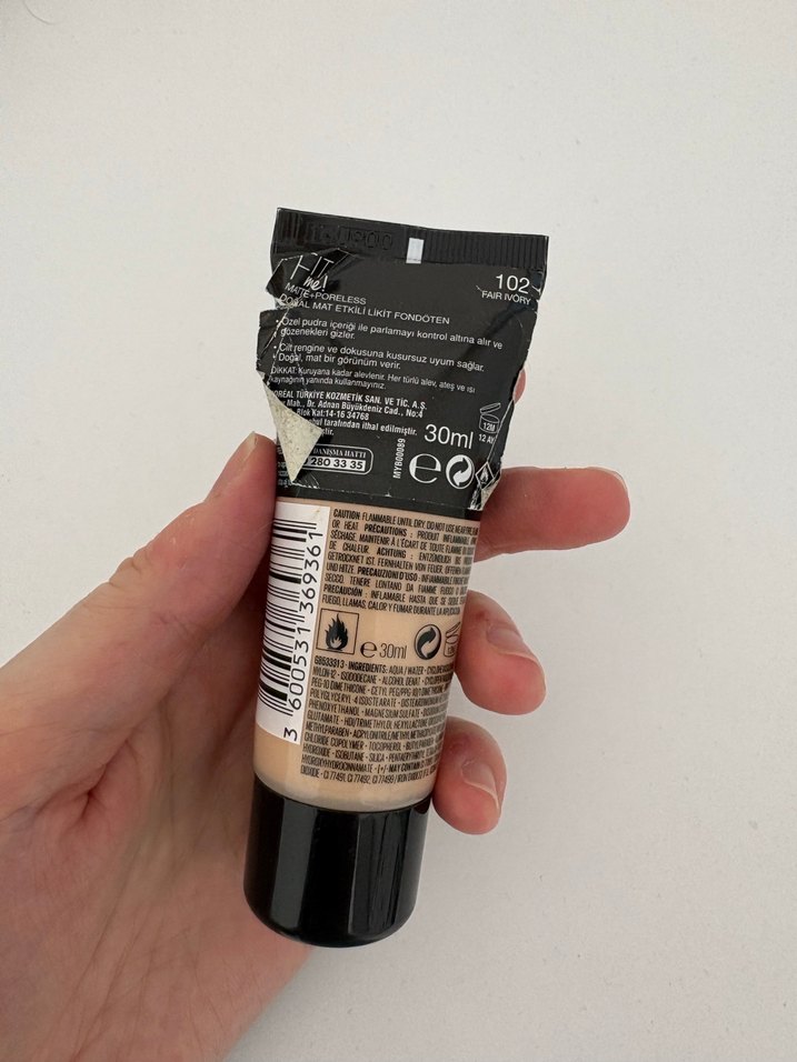 Maybelline Fit Me Matte + Poreless Fondöten 102 Fair Ivory - Görsel 4