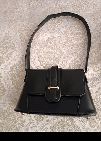 Klasik Siyah Deri Kadın Çantası - Görsel 3