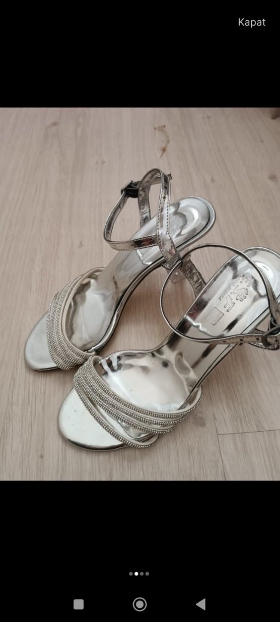 Altın Renkli Yılan Desenli Stiletto Topuklu Kadın Ayakkabı - Görsel 2