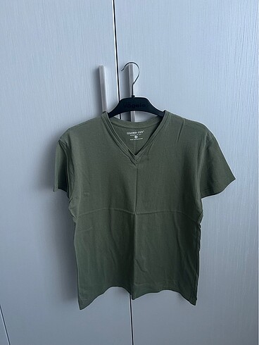 Erkek V-Yaka T-Shirt