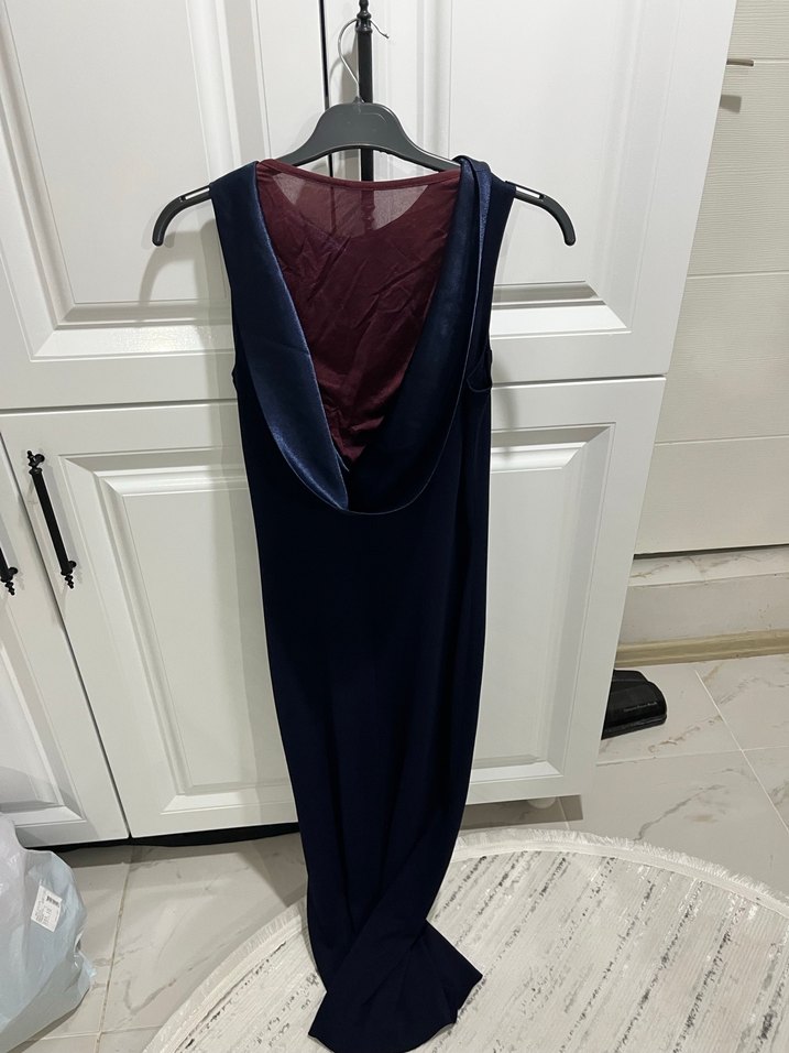 Siyah Uzun V Yaka Drapeli Kadın Elbise - Görsel 3