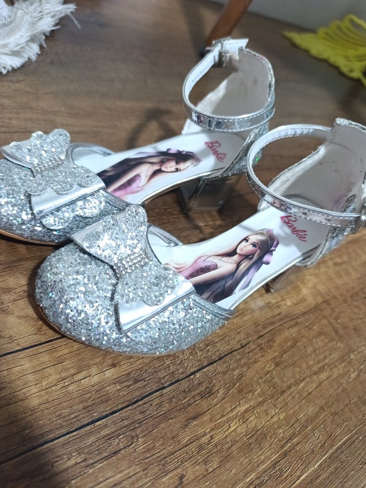 Beyaz Parlak Simli Kız Çocuk Babet - Görsel 5