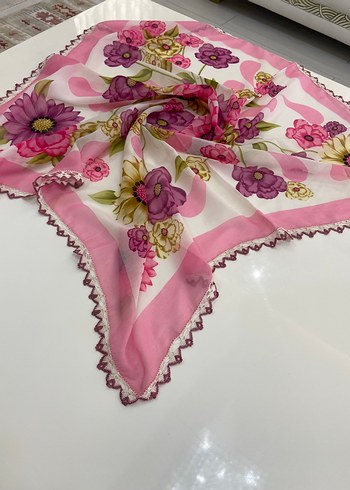 Armine Dantel Detaylı Pembe Kadın Fular