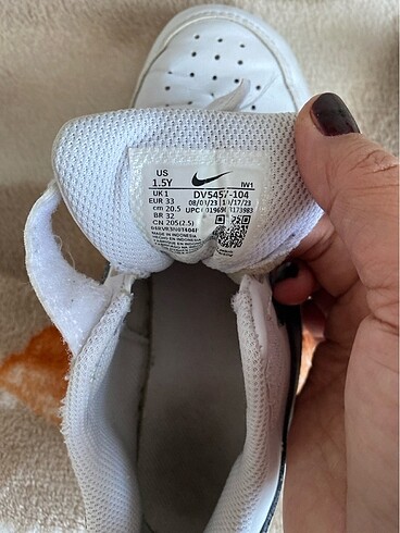 33 Beden beyaz Renk Nike spor ayakkabı