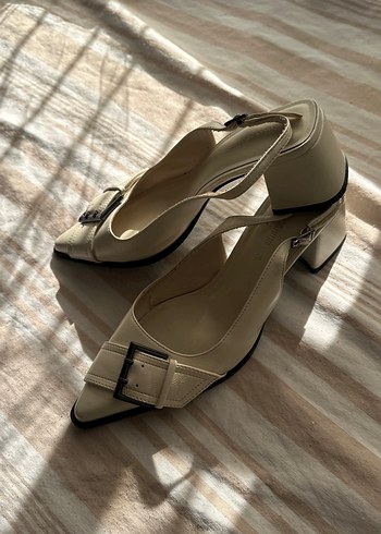 38 Beden Stradivarius Stiletto Kadın Ayakkabı
